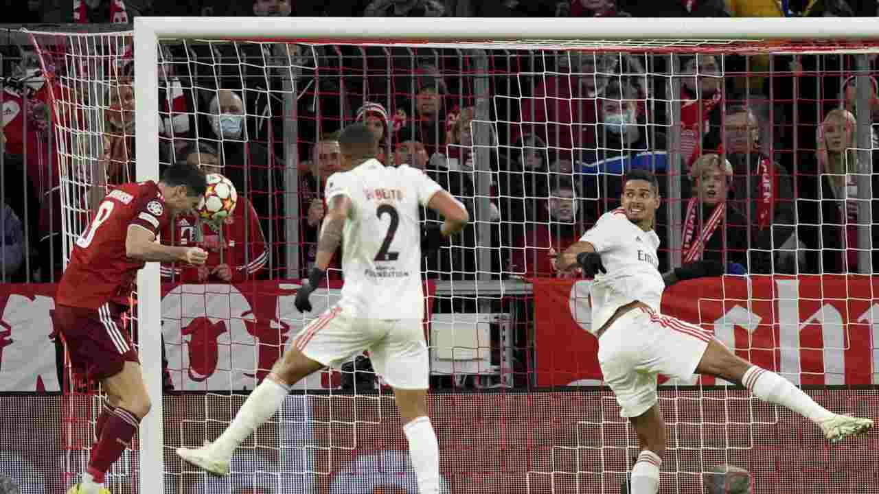 Benfica prende gol - foto LaPresse