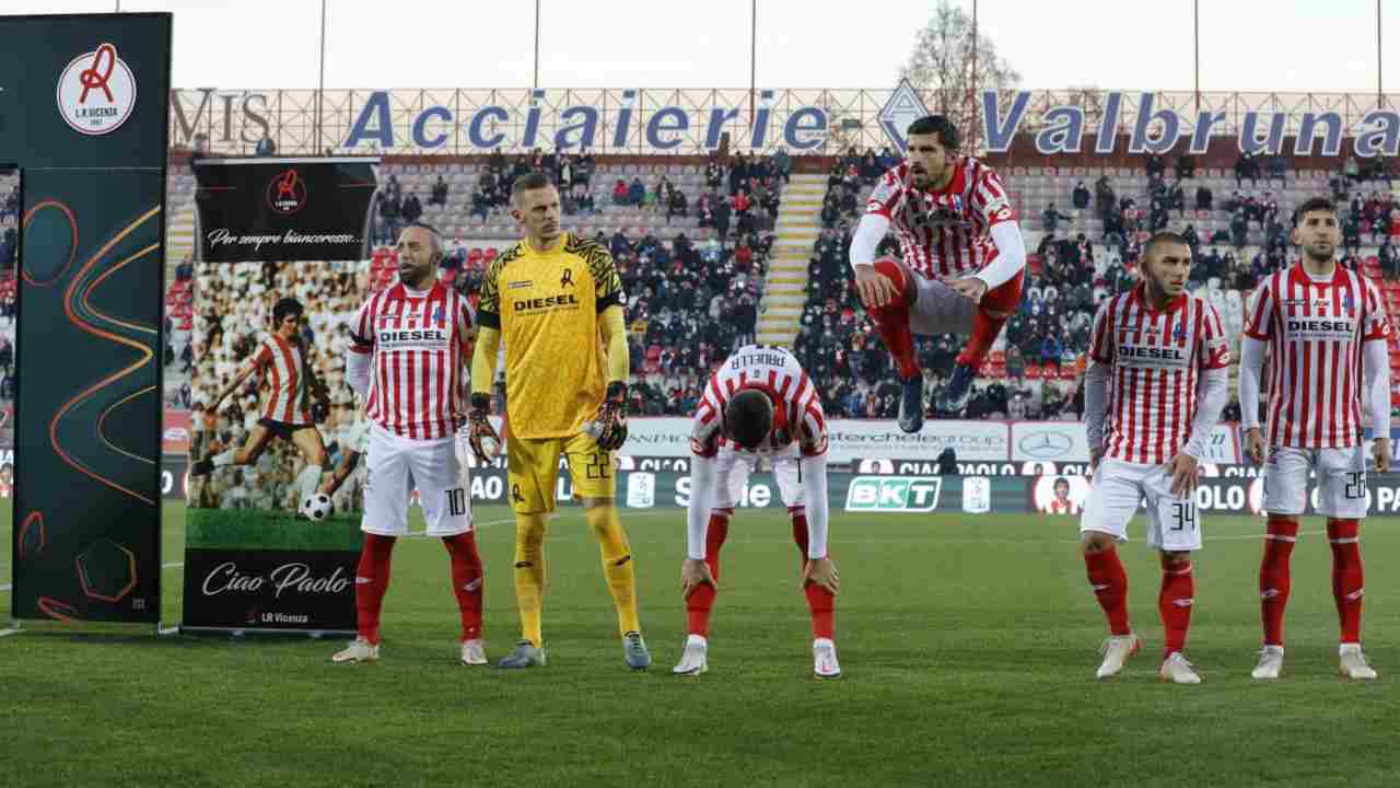 Vicenza schierato - foto LaPresse