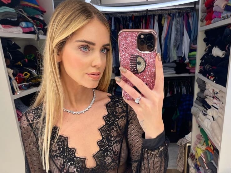 Chiara Ferragni spettacolare in intimo