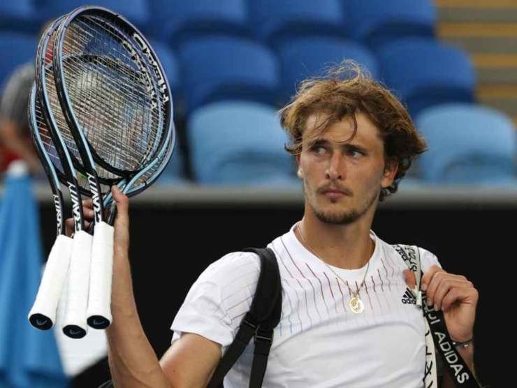 Alexander Zverev chiede scusa