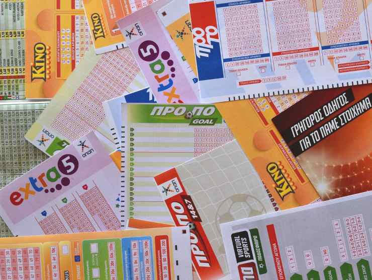 Biglietti lotto e giochi