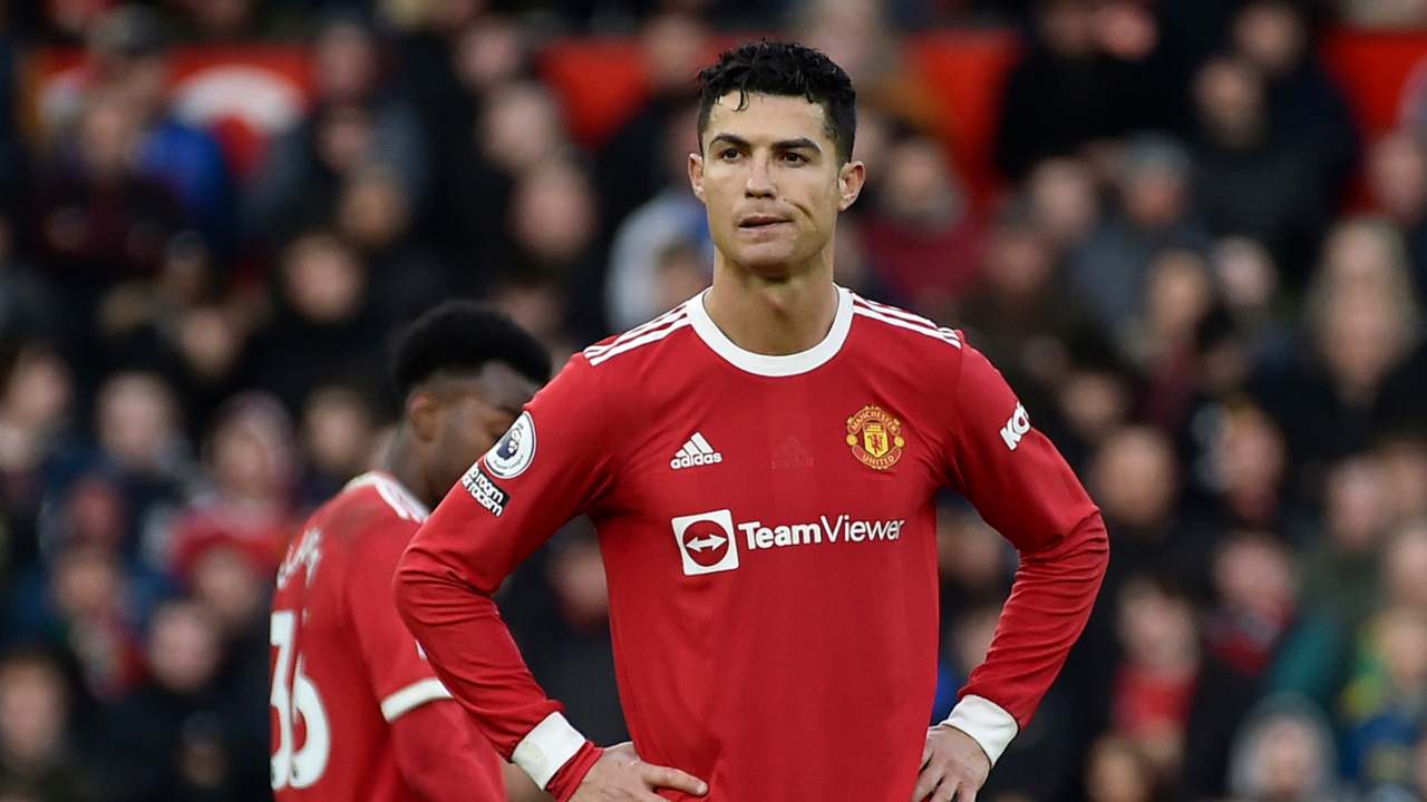 Cristiano Ronaldo ruba Manchester