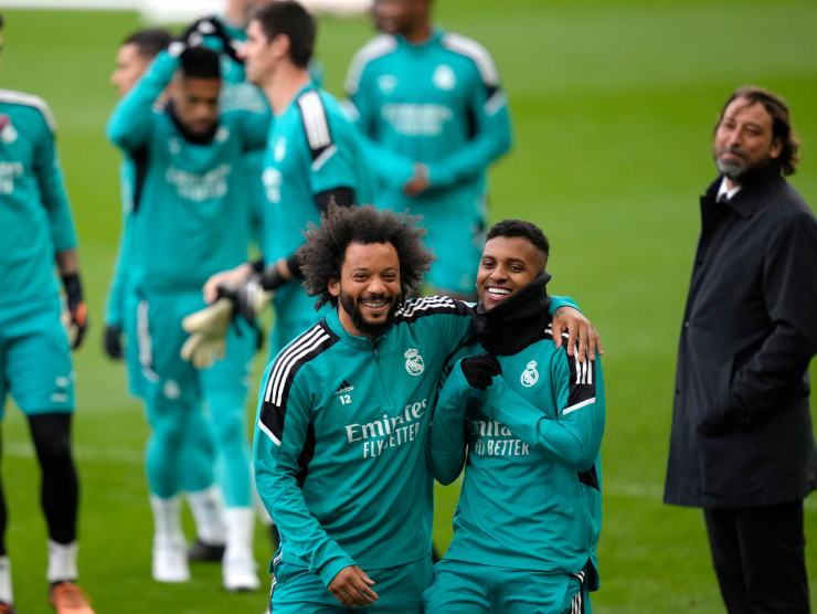 Marcelo con i compagni del Real