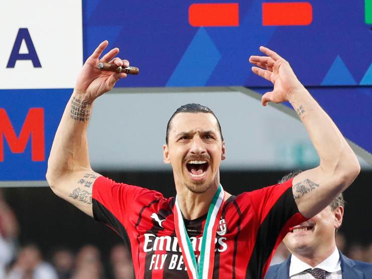 Ibrahimovic esulta per lo scudetto