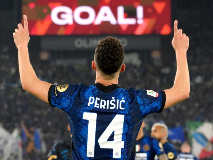 Perisic esulta dopo un gol