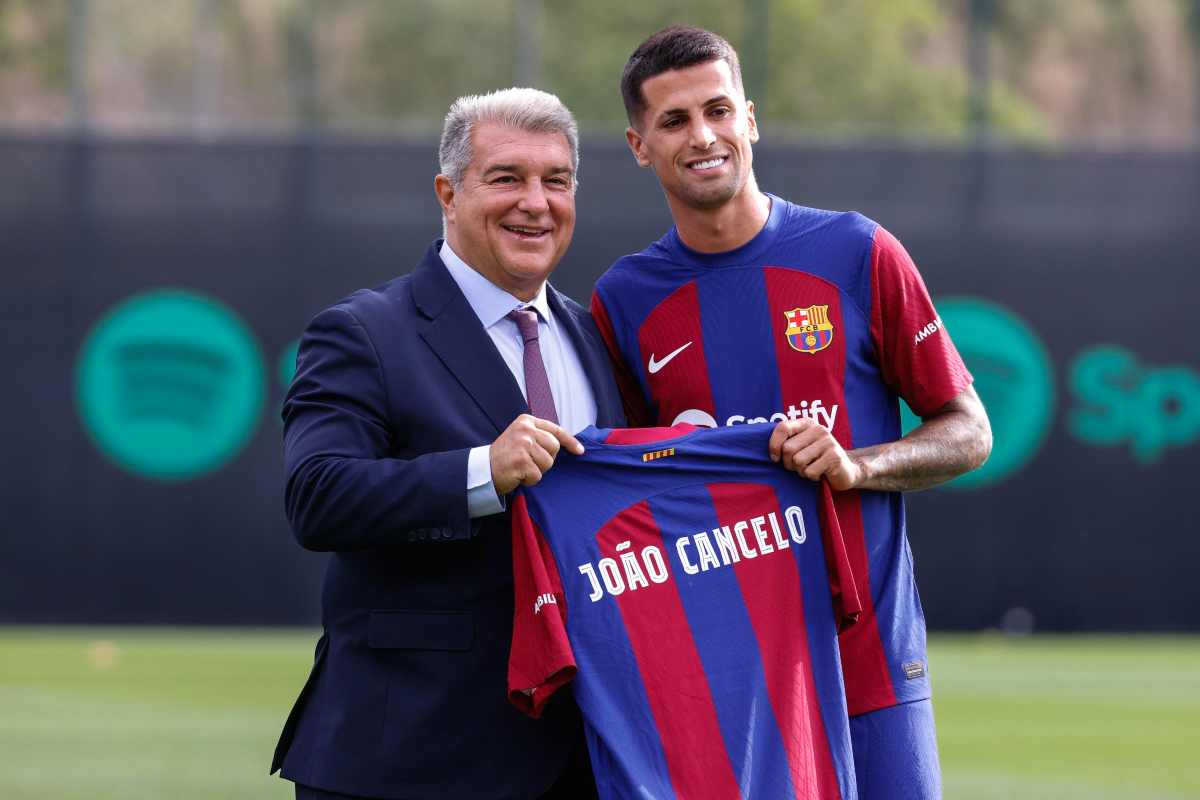 Cancelo parla del suo arrivo al Barcellona