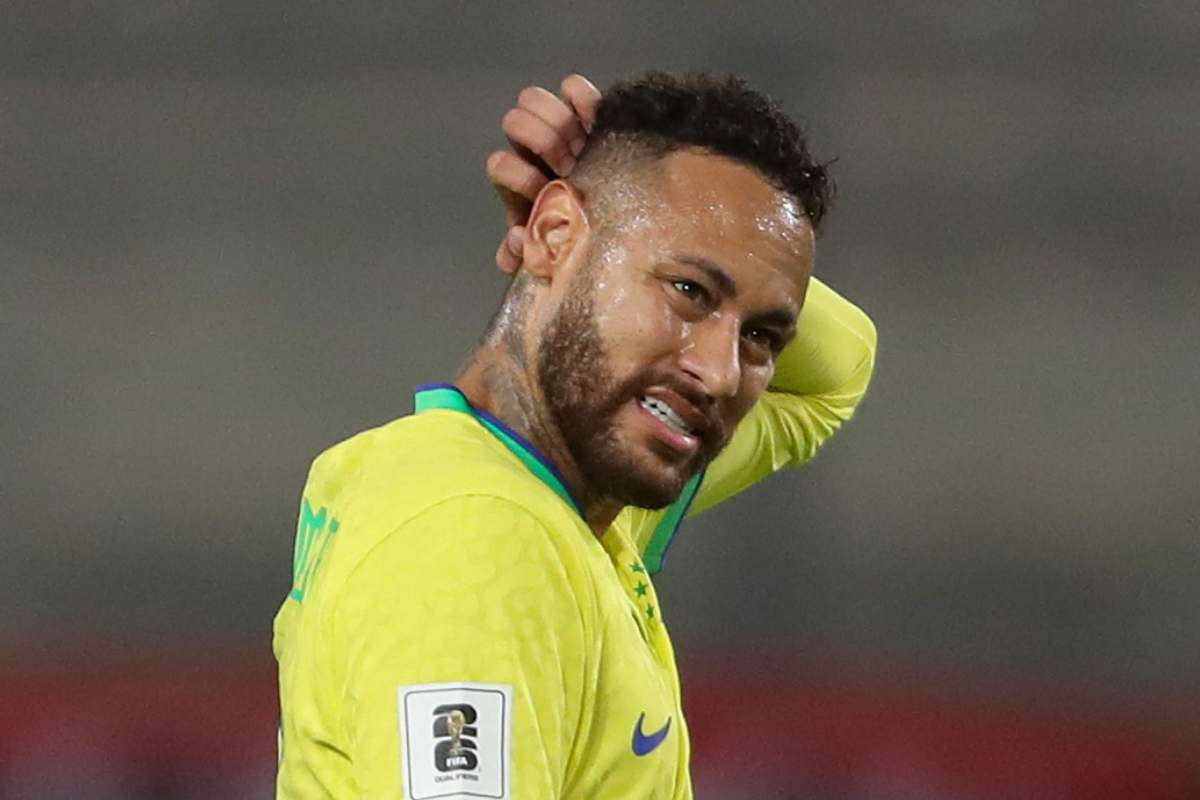 Neymar perde una scommessa con Butler