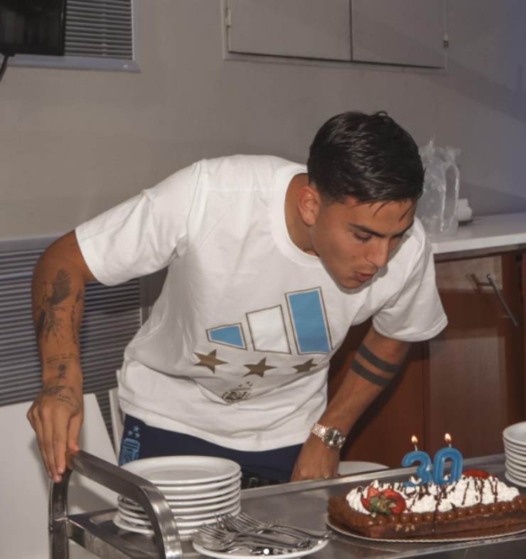 Ecco i 30 anni di Dybala: tra gioia e festeggiamenti